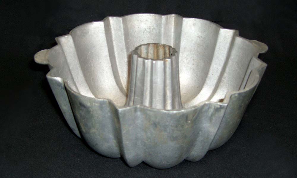 Bundt Cake Pan