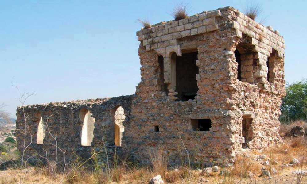 Ruins of one of the remaining houses from the village where the castle remains