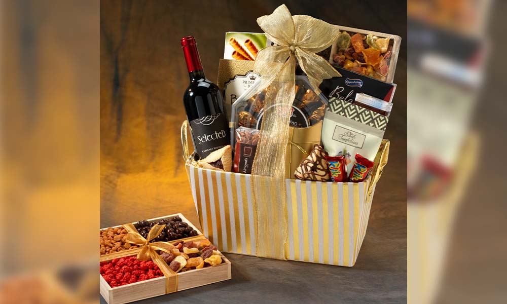 Purim gift bags of Mishloach Manot