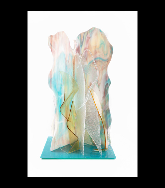 Annette Lerner, Summer Day, 2018-19. Glass, 20 x 11 ½ x 11 ½ in. Courtesy of the artist.